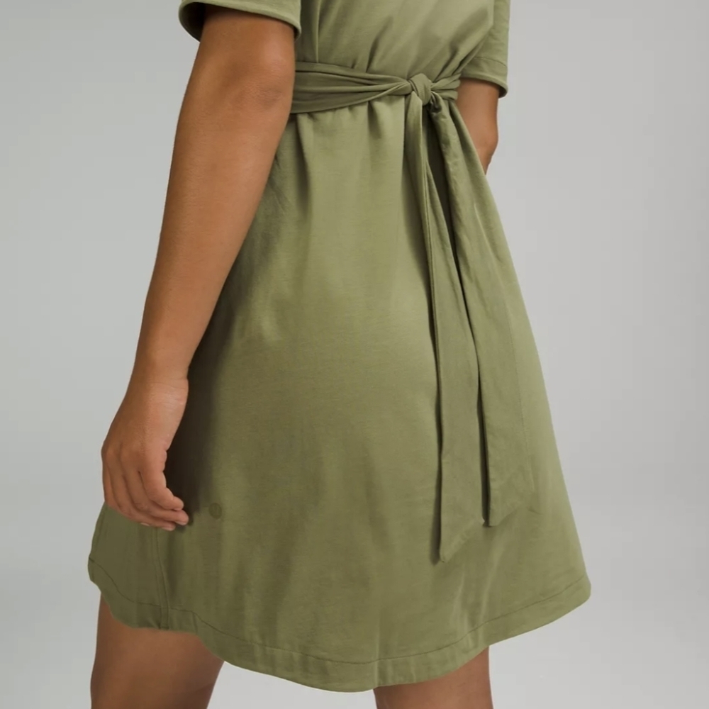NWT Lululemon Size 4 Wrap-Front Dress - Picture 4 of 7